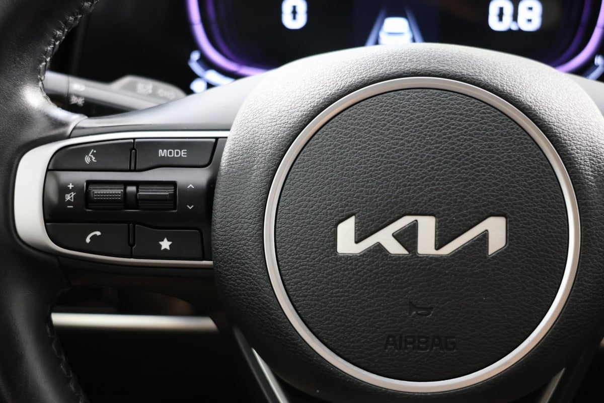 2023 Kia Sportage EX photo 16