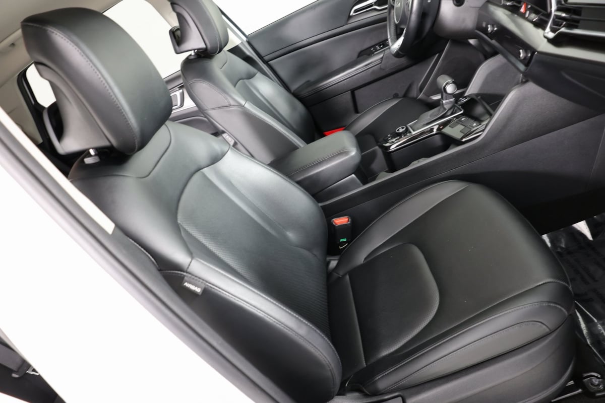 2023 Kia Sportage EX photo 22
