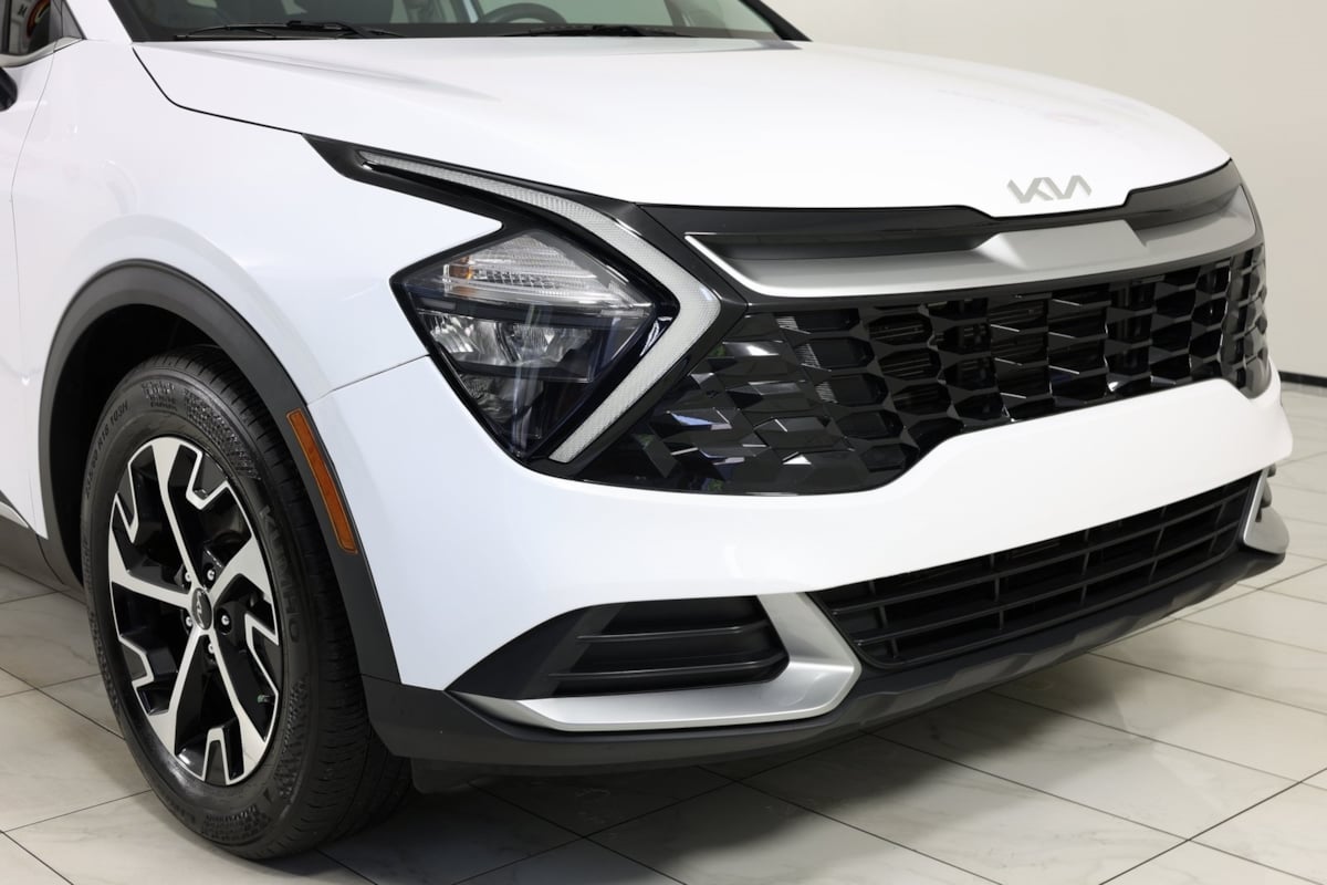 2023 Kia Sportage EX photo 28