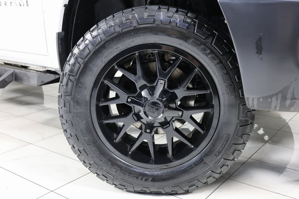 2022 Ram 2500 Tradesman photo 9
