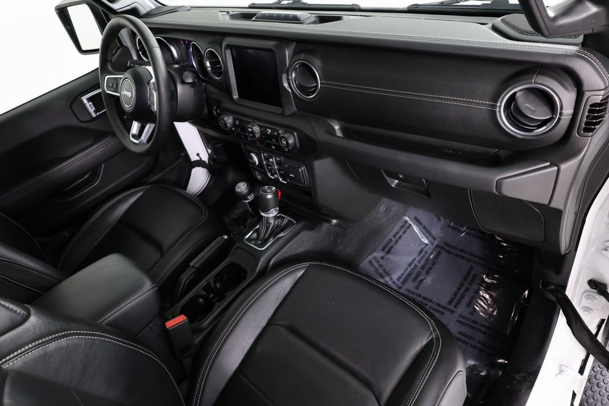 2023 Jeep Wrangler 4xe Sahara photo 7