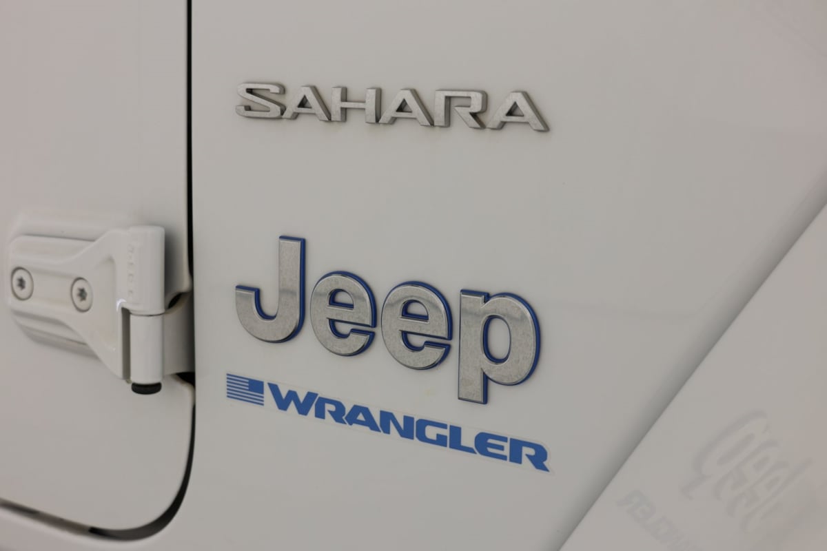 2023 Jeep Wrangler 4xe Sahara photo 13