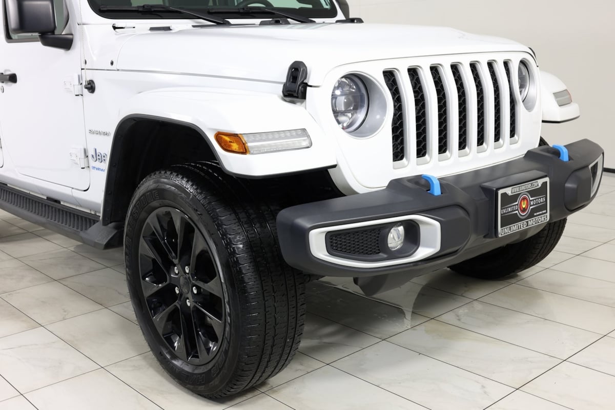 2023 Jeep Wrangler 4xe Sahara photo 32