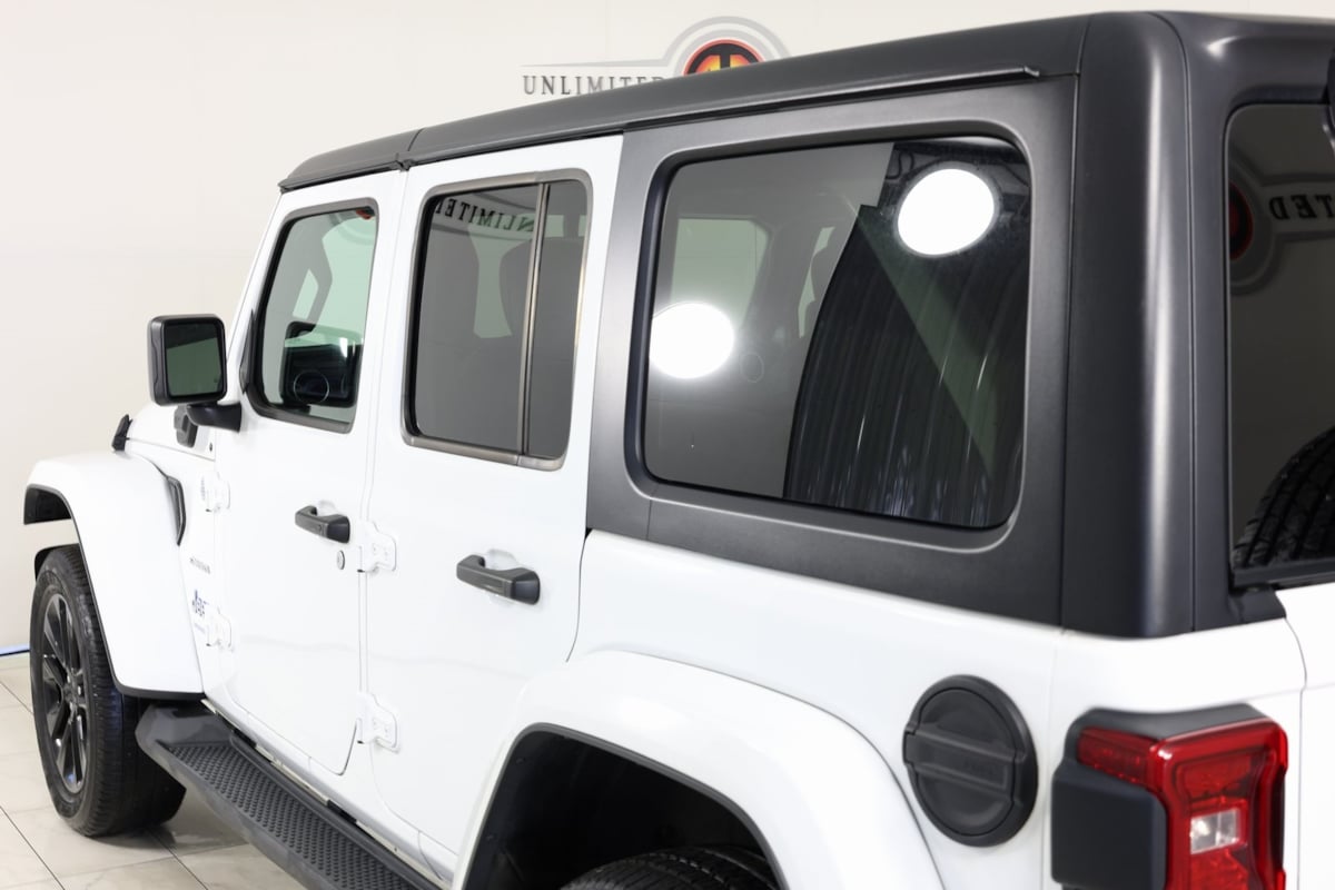 2023 Jeep Wrangler 4xe Sahara photo 37