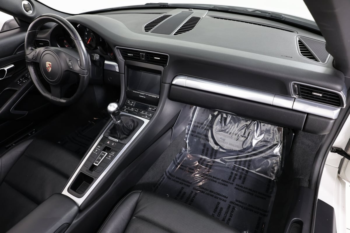 2012 Porsche 911 Cabriolet photo 24