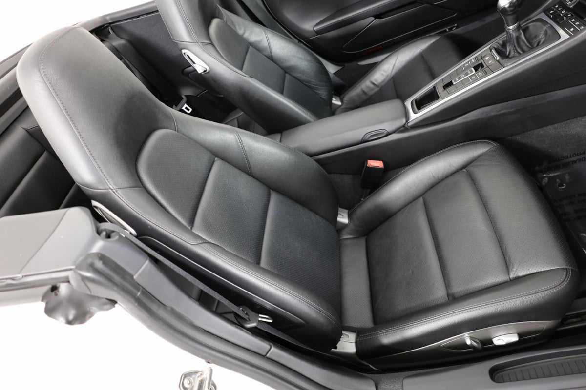 2012 Porsche 911 Cabriolet photo 25