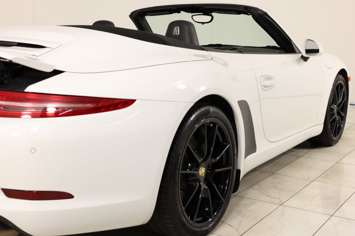 2012 Porsche 911 Cabriolet photo 38