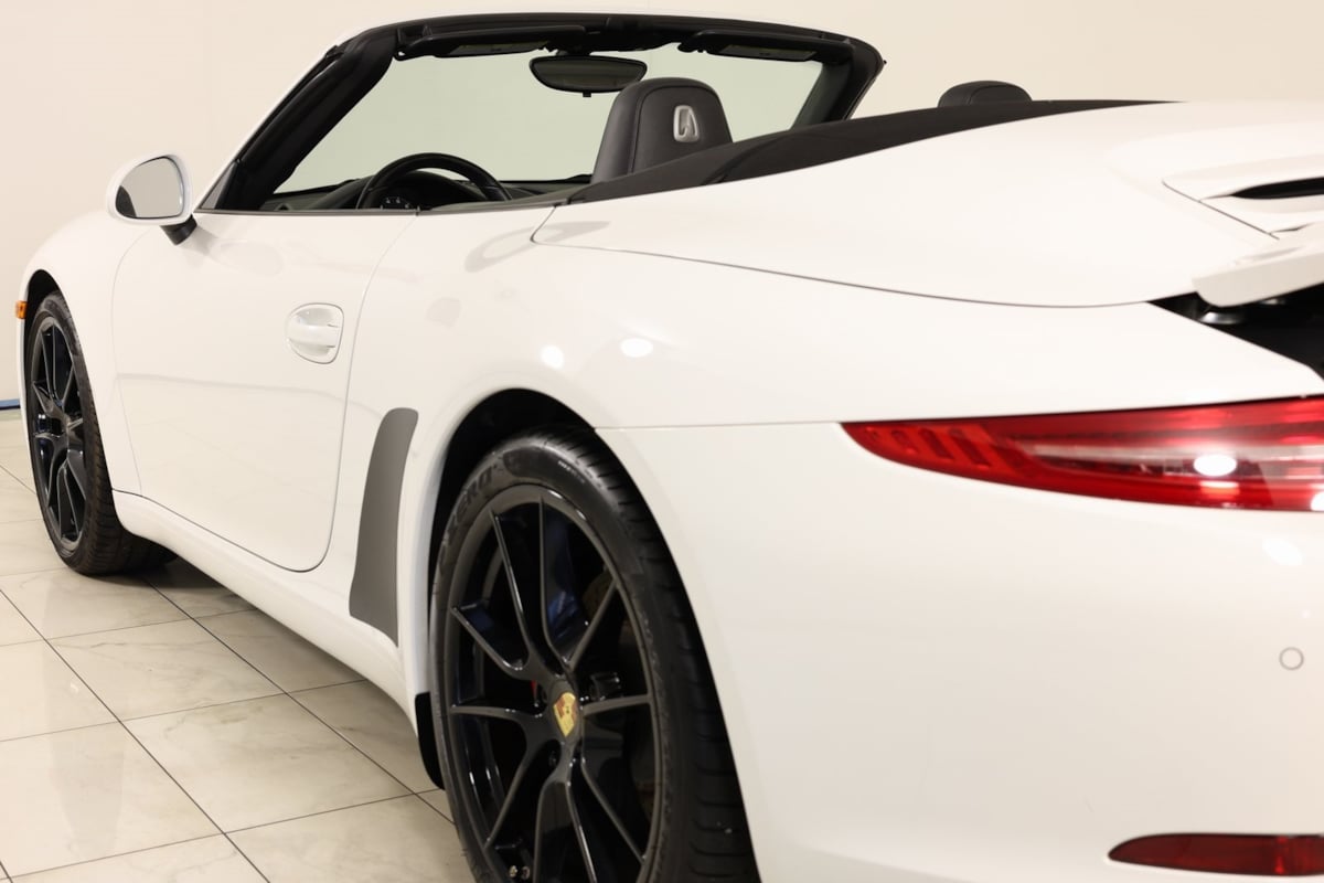 2012 Porsche 911 Cabriolet photo 40