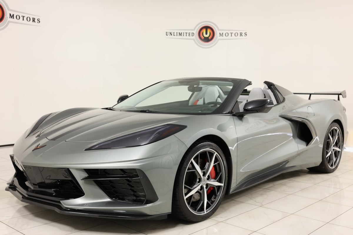 2022 Chevrolet Corvette 3LT photo 2