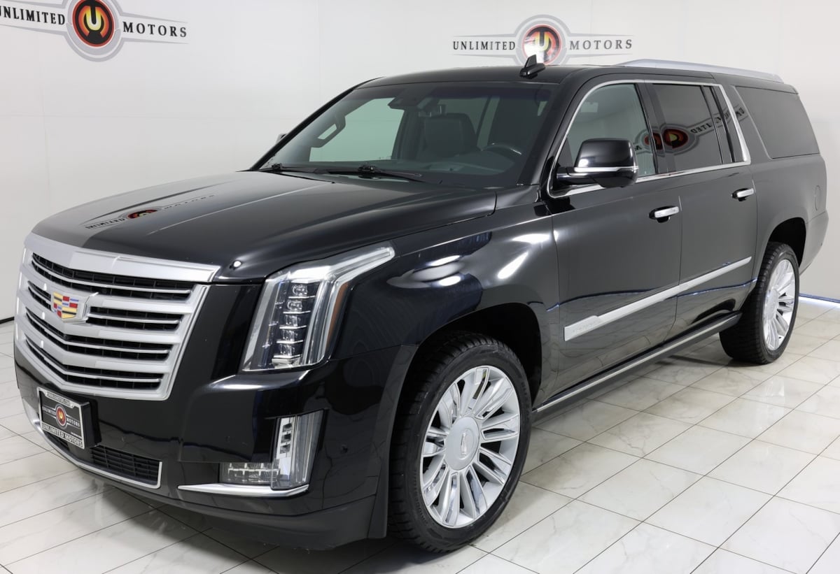 2018 Cadillac Escalade ESV Platinum photo 2