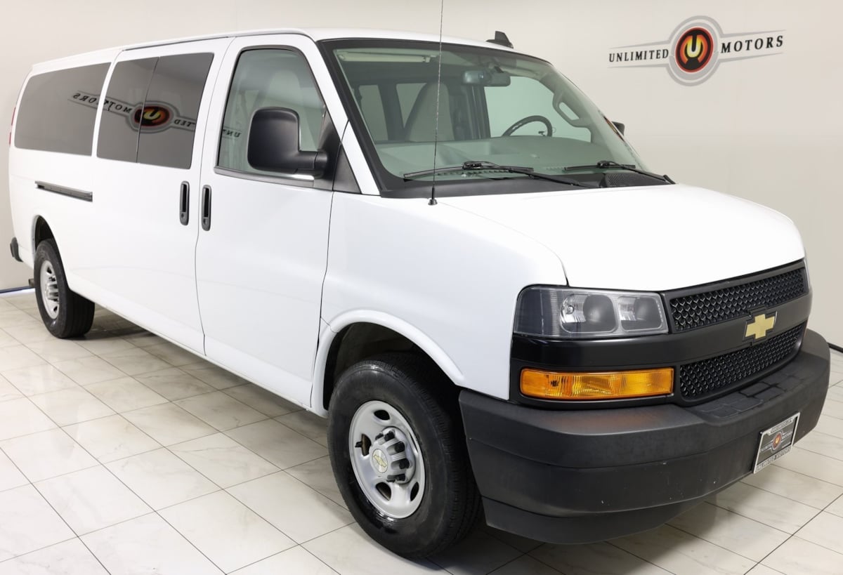 2023 Chevrolet Express Passenger LS photo 25