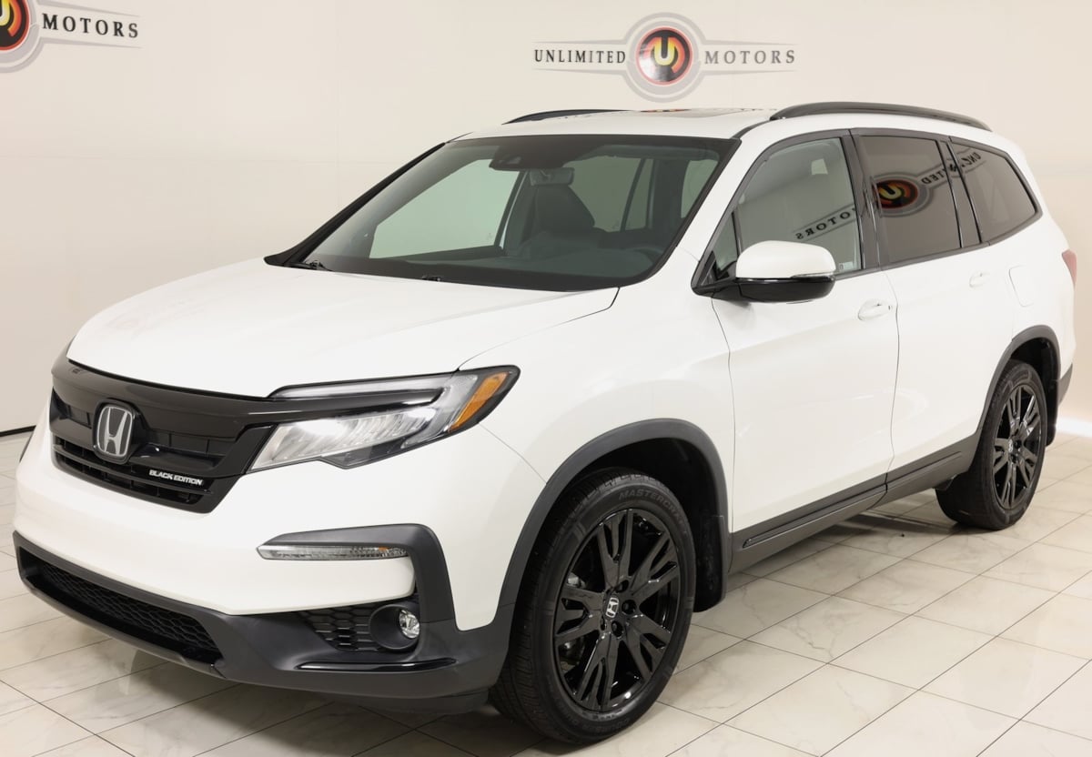 2021 Honda Pilot Black Edition photo 3