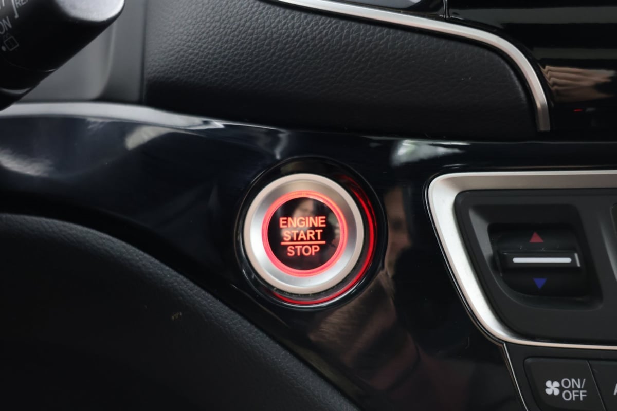 2021 Honda Pilot Black Edition photo 16