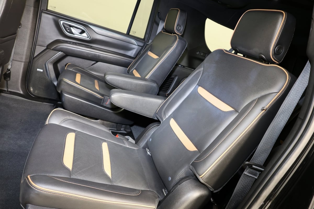 2021 Gmc Yukon XL AT4 photo 2