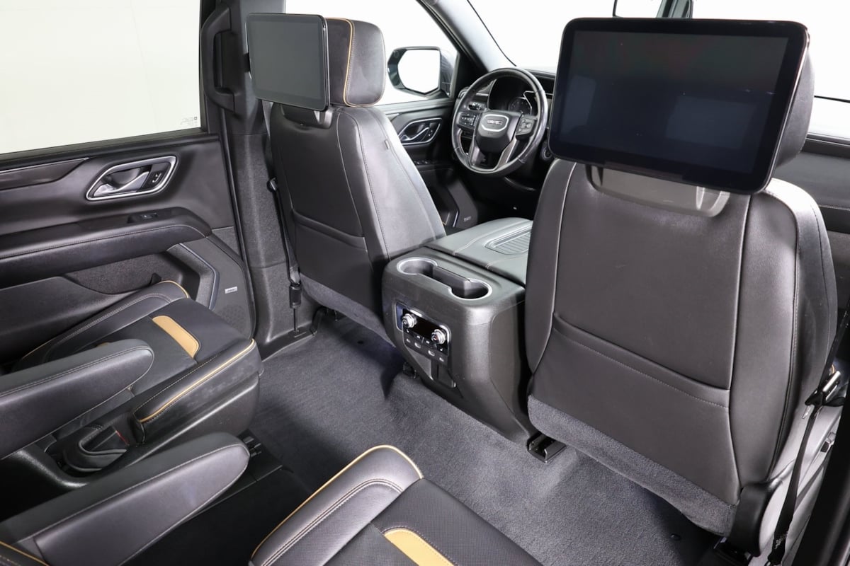 2021 Gmc Yukon XL AT4 photo 3