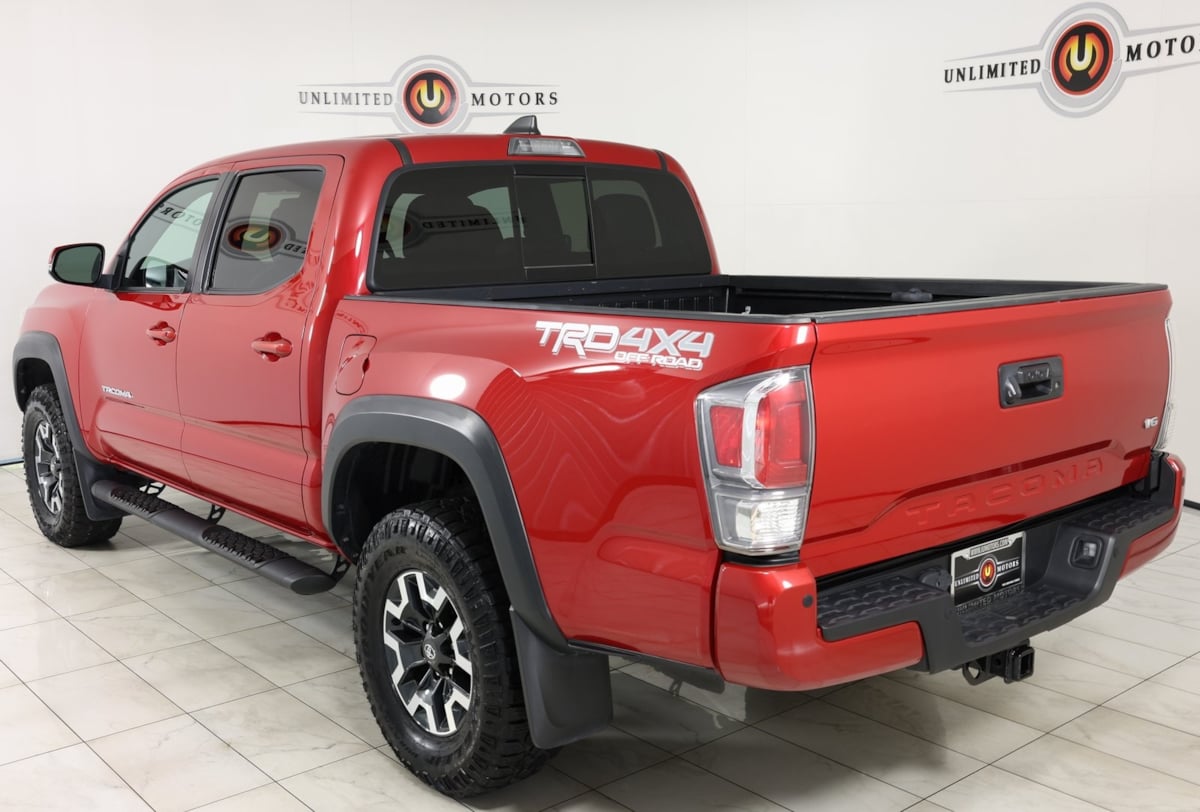 2022 Toyota Tacoma TRD photo 2