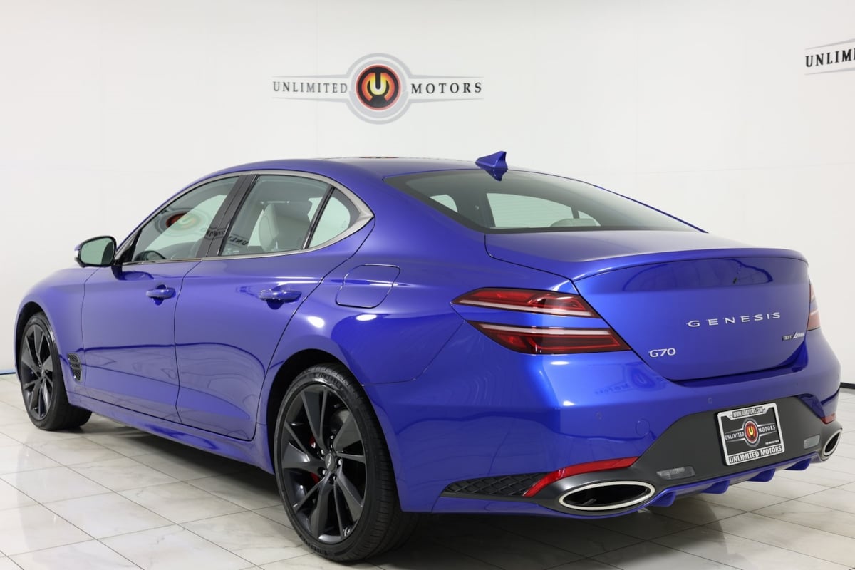 2023 Genesis G70 3.3T Sport Prestige photo 4