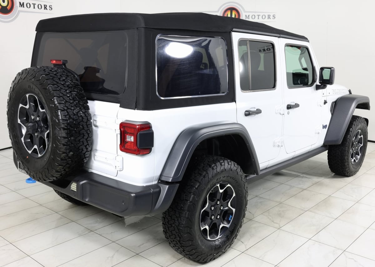 2022 Jeep Wrangler 4xe Unlimited Rubicon photo 3