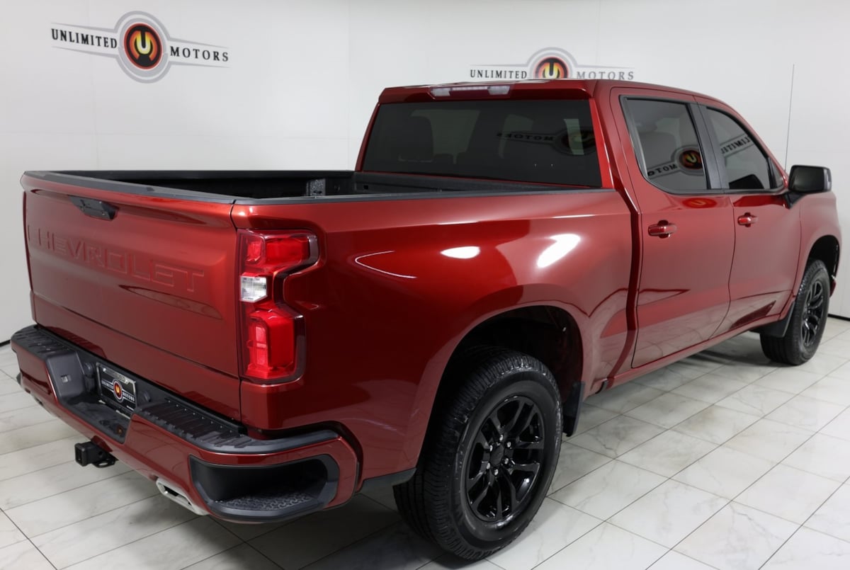 2021 Chevrolet Silverado 1500 RST photo 3