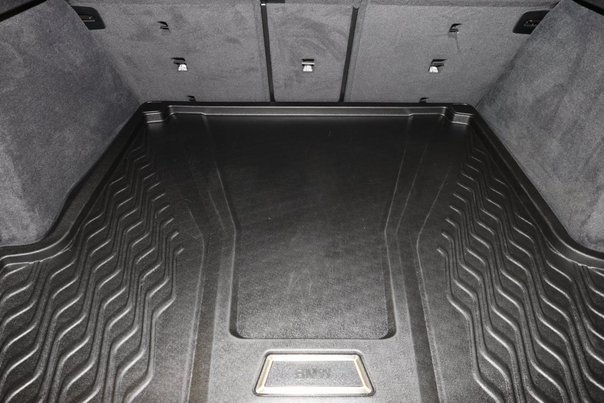 2024 BMW XM Base - Photo 17