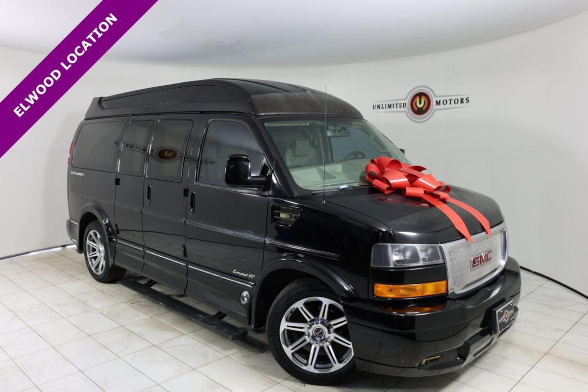 2016 GMC Savana 2500's photo