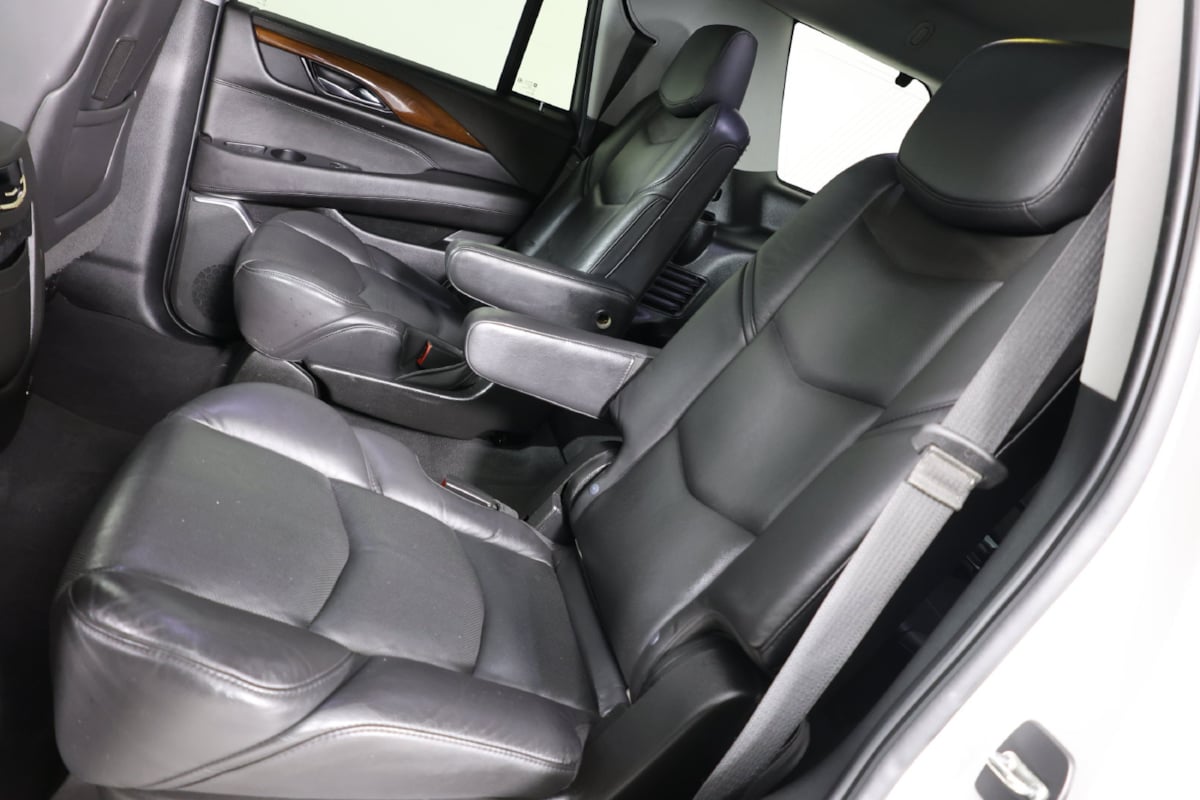 2020 Cadillac Escalade Luxury - Photo 11