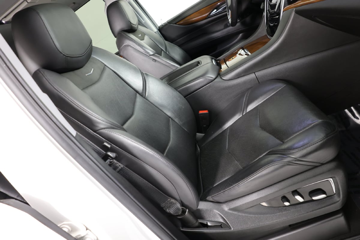 2020 Cadillac Escalade Luxury - Photo 42