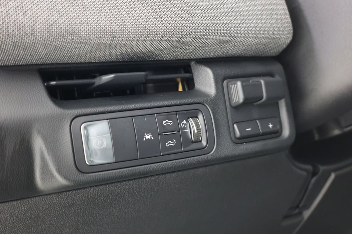 2026 GMC Sierra EV Elevation - Photo 25