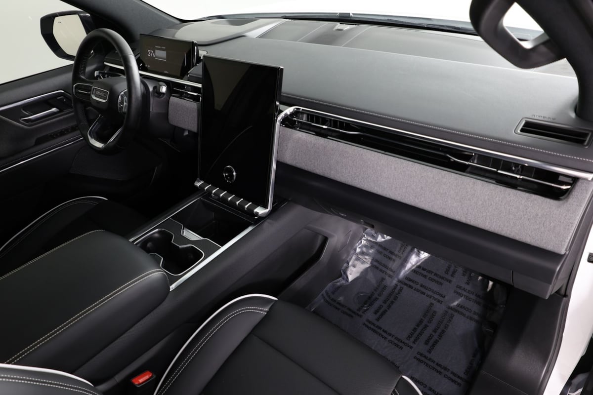 2026 GMC Sierra EV Elevation - Photo 30