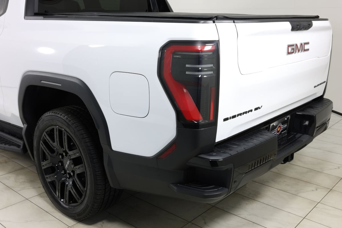 2026 GMC Sierra EV Elevation - Photo 42