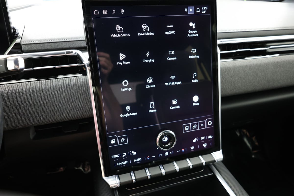 2026 GMC Sierra EV Elevation - Photo 46