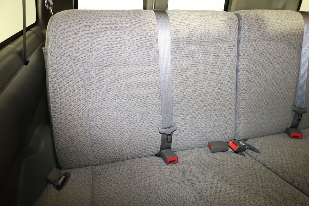 2024 Chevrolet Express Passenger LT - Photo 13