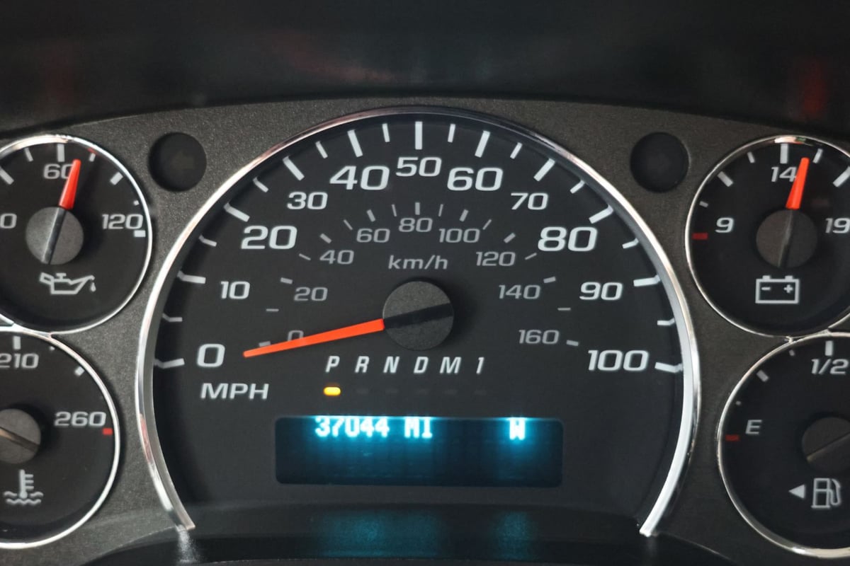 2024 Chevrolet Express Passenger LT - Photo 14