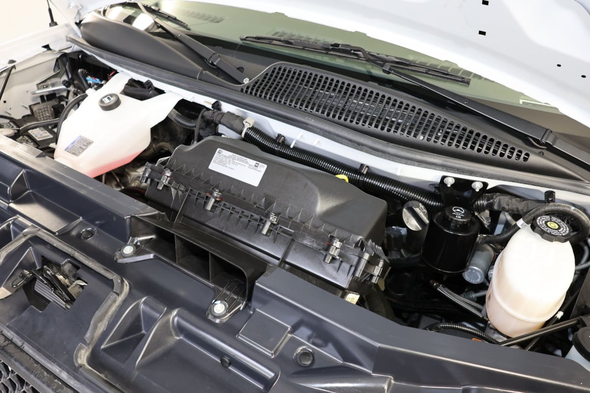 2024 Chevrolet Express Passenger LT - Photo 29