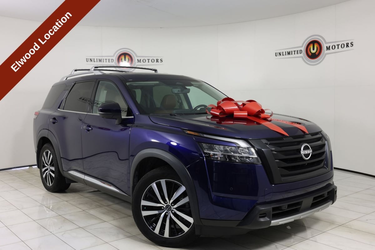 2023 Nissan Pathfinder Platinum 4WD's photo