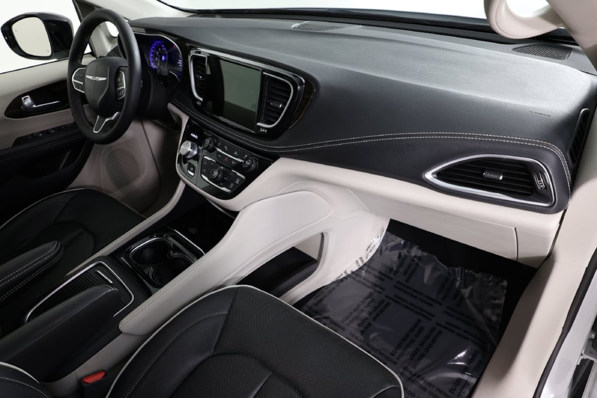 2024 Chrysler Pacifica Limited - Photo 39