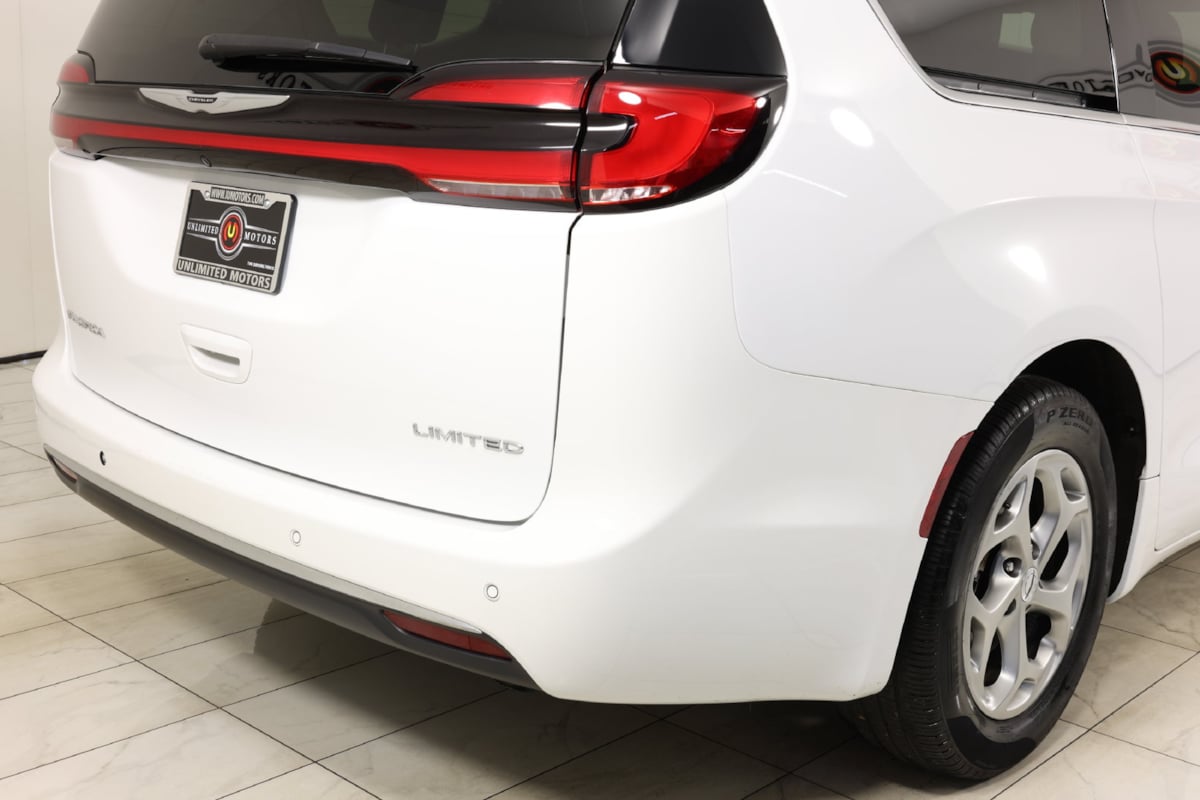 2024 Chrysler Pacifica Limited - Photo 43
