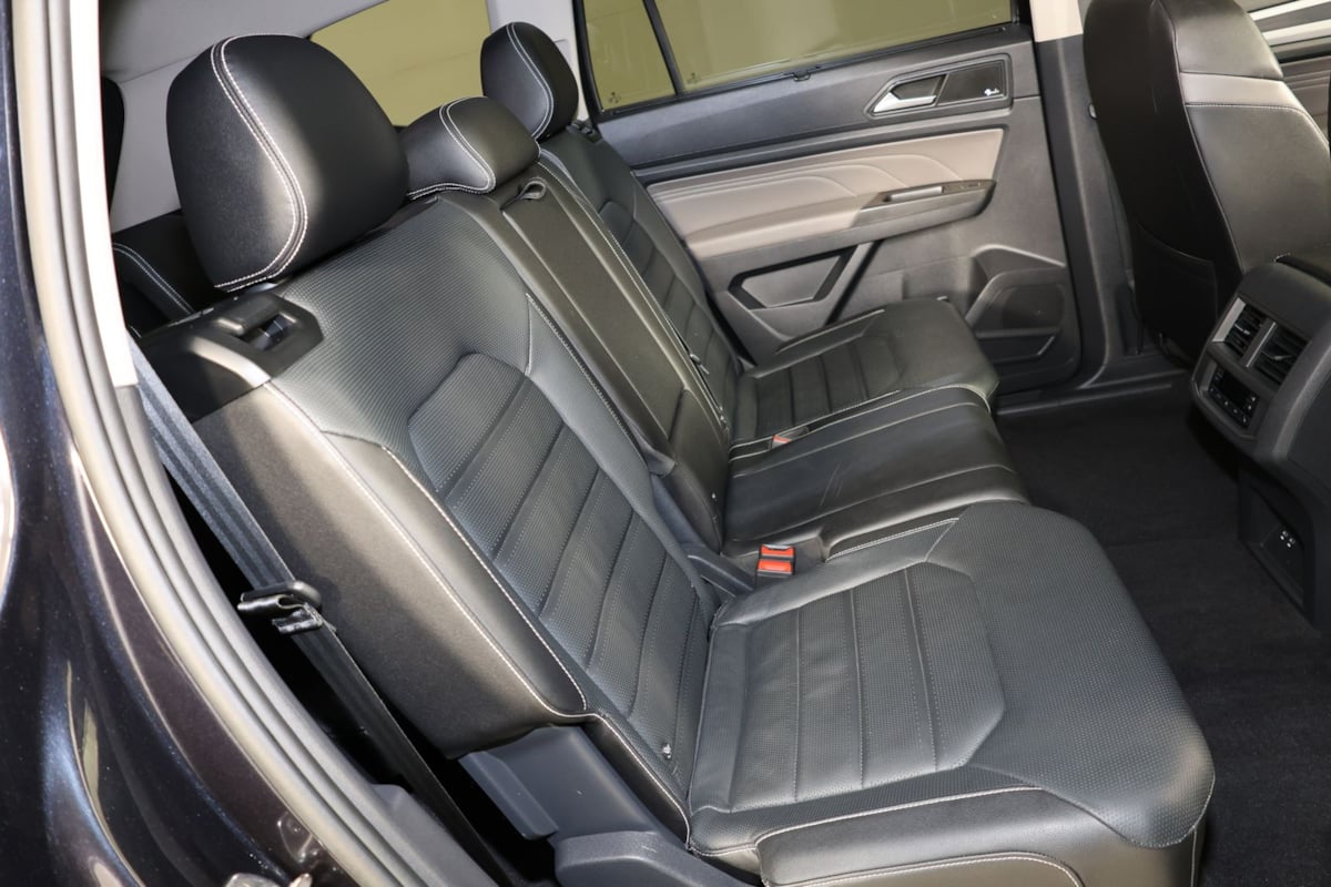 2023 Volkswagen Atlas SEL Premium R-Line - Photo 11
