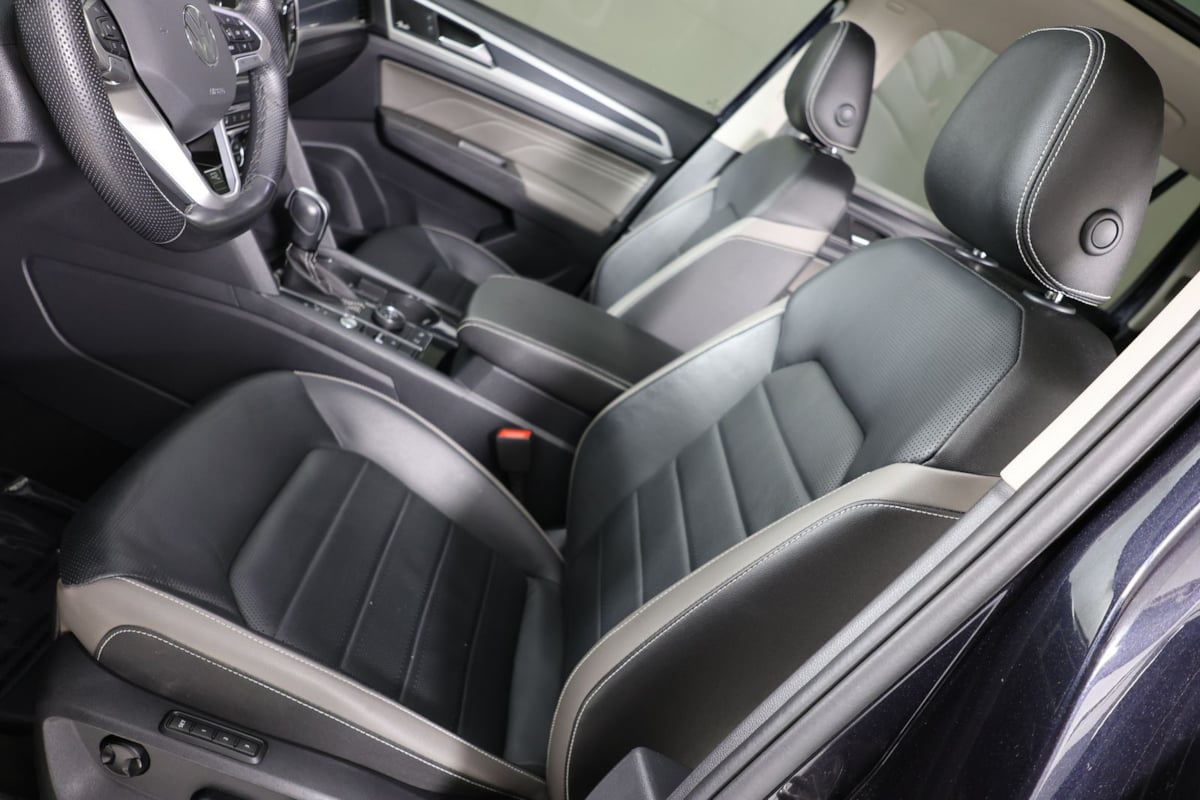 2023 Volkswagen Atlas SEL Premium R-Line - Photo 52