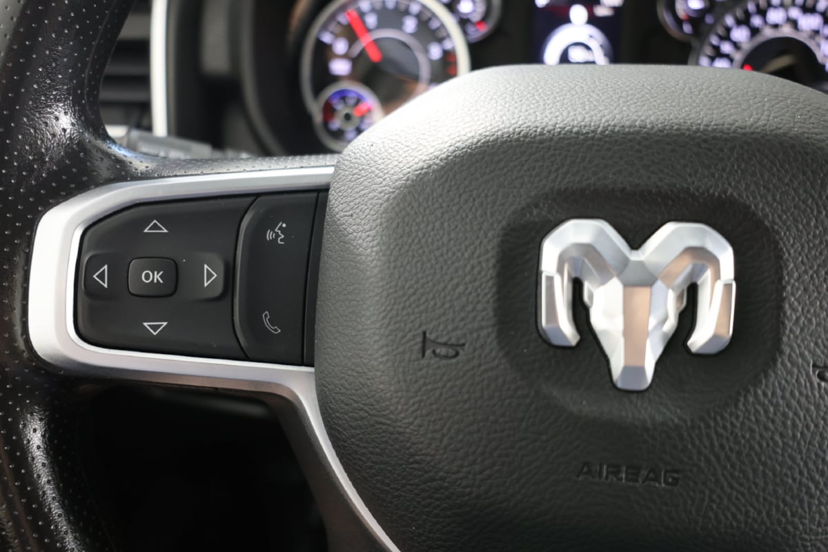 2024 RAM Ram 3500 Chassis Cab SLT - Photo 24