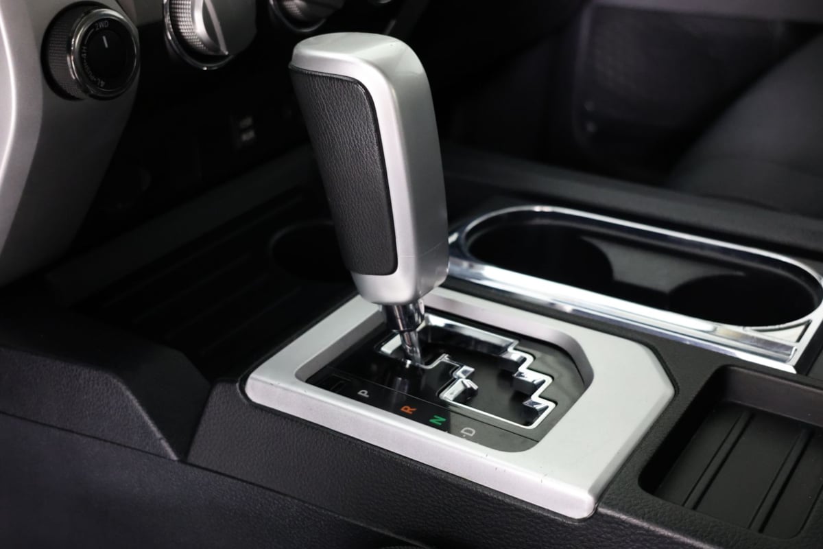 2019 Toyota Tundra SR5 - Photo 6