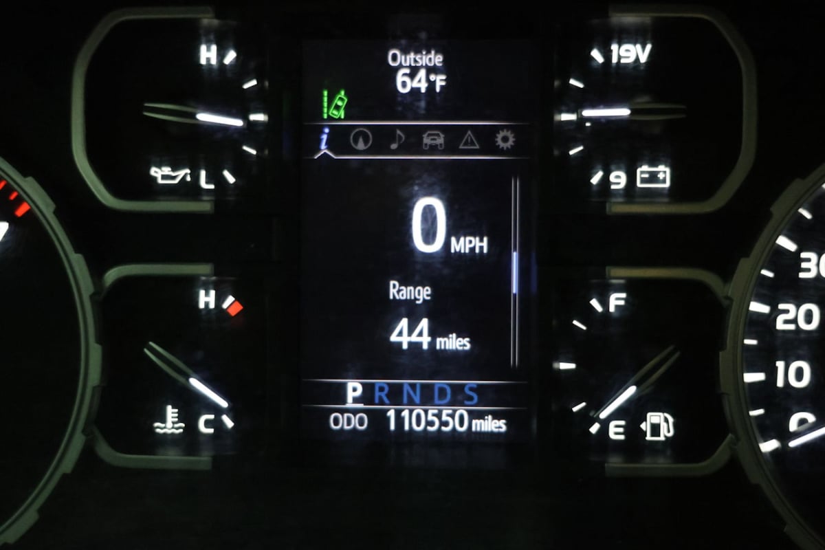 2019 Toyota Tundra SR5 - Photo 11