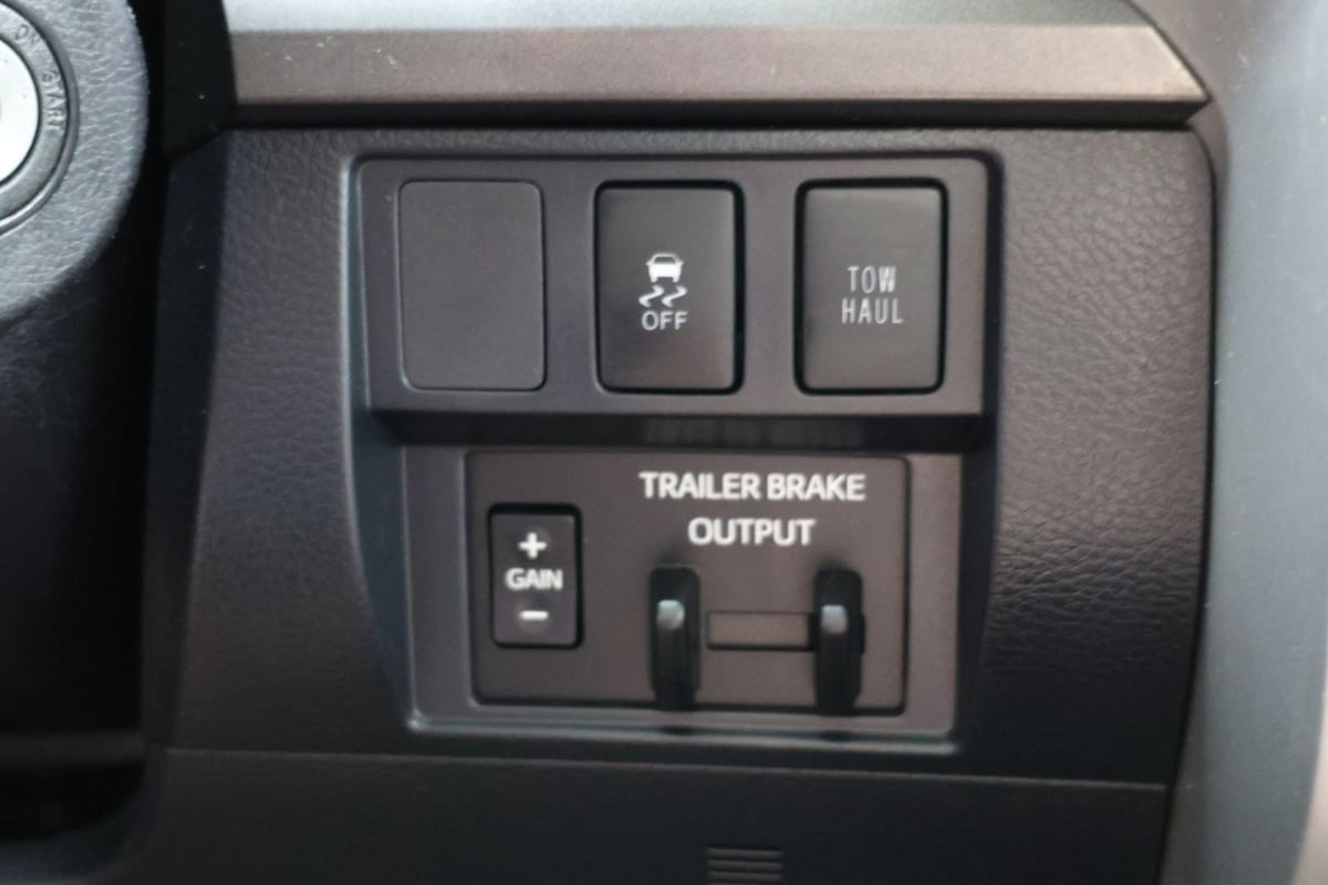 2019 Toyota Tundra SR5 - Photo 28