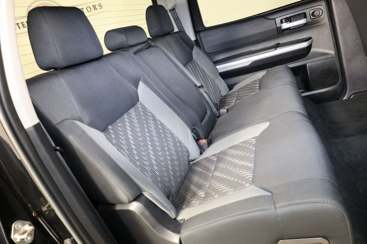 2019 Toyota Tundra SR5 - Photo 33