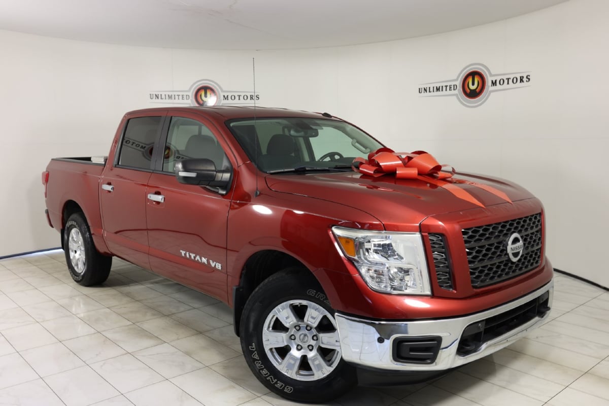 Cayenne Red Metallic 2019 Nissan Titan Pickup Truck Four-Wheel Drive Automatic