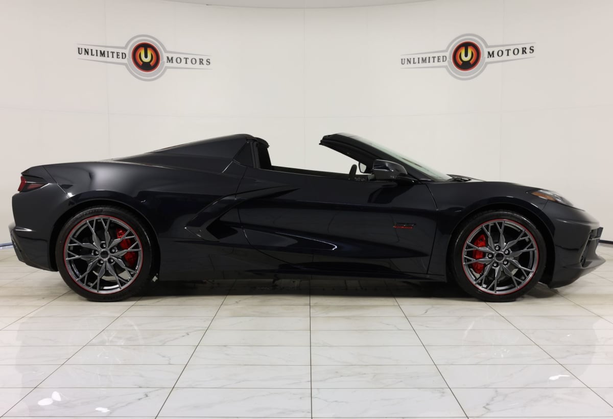 2023 Chevrolet Corvette 3LT - Photo 2