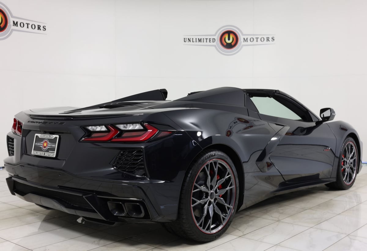 2023 Chevrolet Corvette 3LT - Photo 3