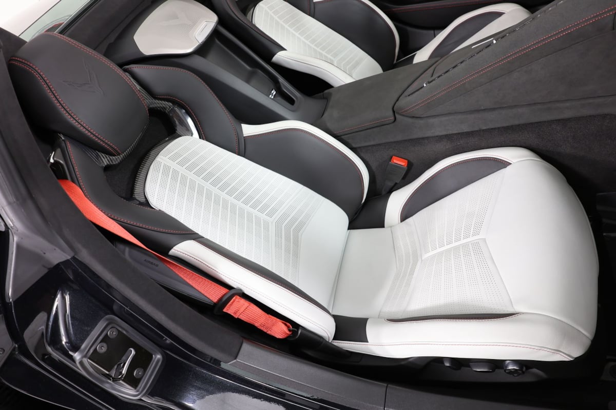 2023 Chevrolet Corvette 3LT - Photo 11