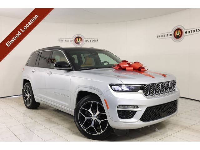 Silver 2025 Jeep Grand Cherokee SUV / Crossover Four-Wheel Drive Automatic