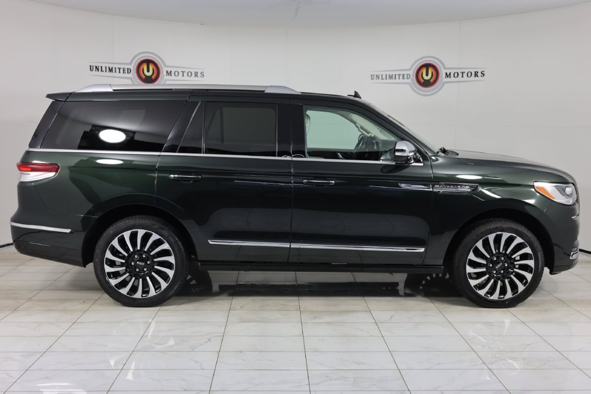 2024 Lincoln Navigator Black Label - Photo 2